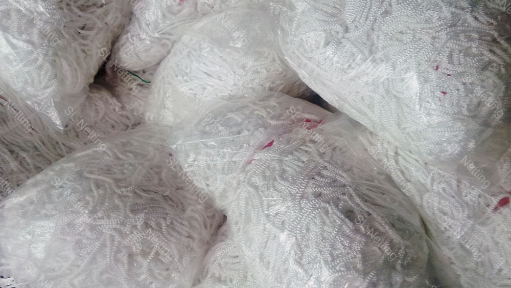 Inner Packing of Polyester Braided Knotless Soccer Net